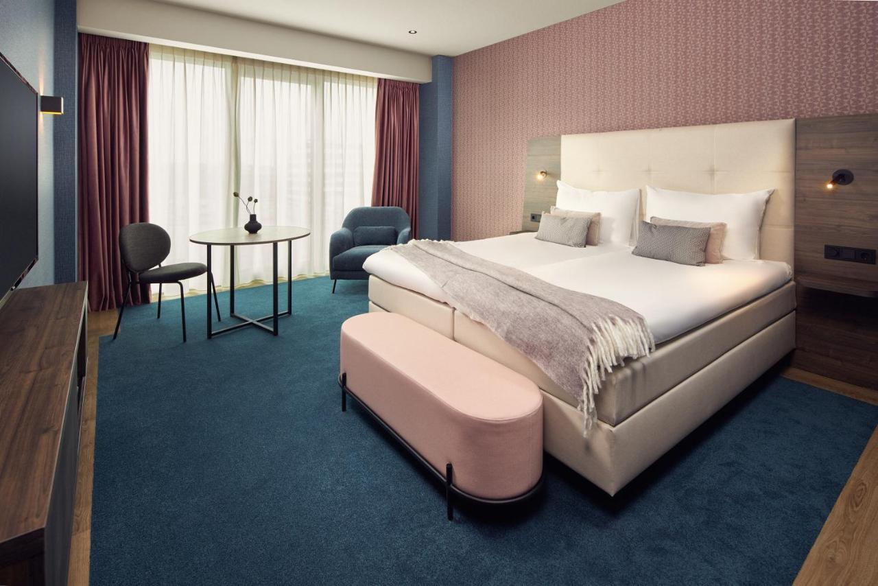 Der Valk Hotel 4*